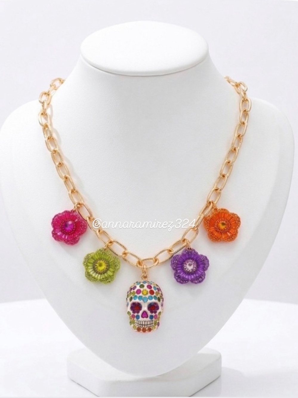 NWT ⚜️💖⚜️ Betsey Johnson Halloween Sugar Skull and Flowers Necklace - Picture 3 of 12